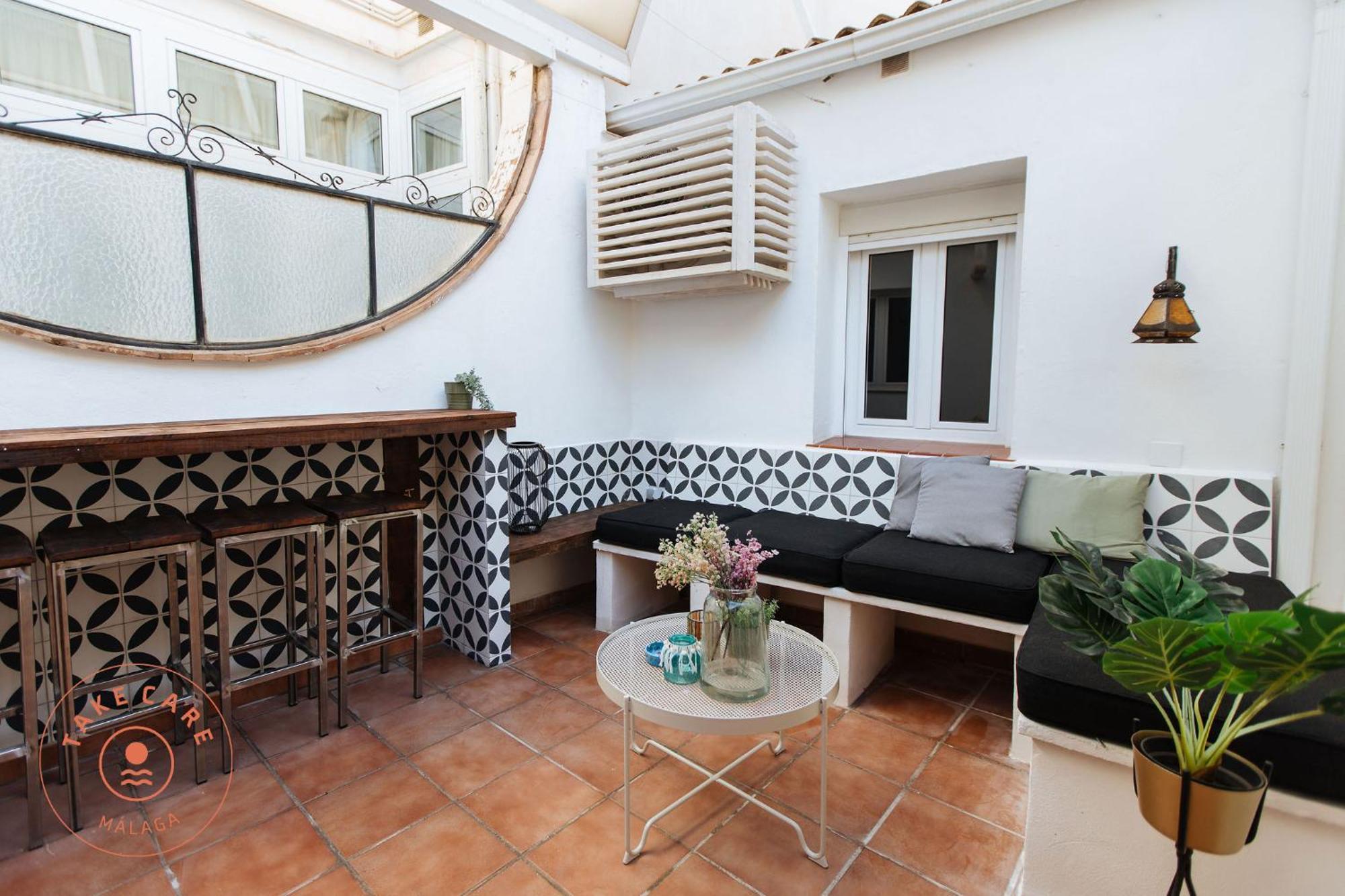 Apartment Casa Riad With Spacious Patio - Tcm Malaga Luaran gambar