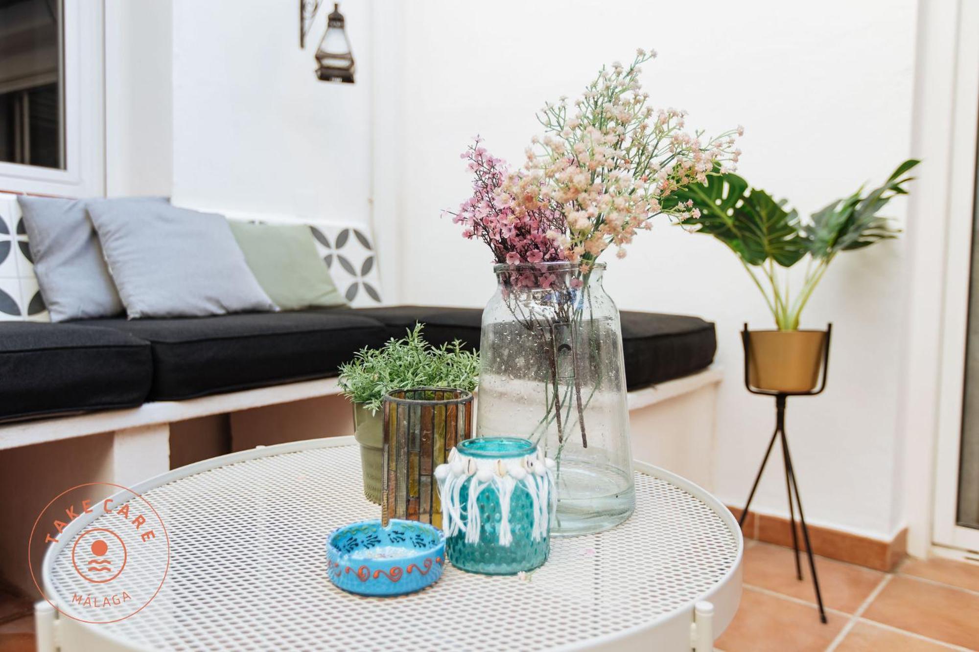 Apartment Casa Riad With Spacious Patio - Tcm Malaga Luaran gambar